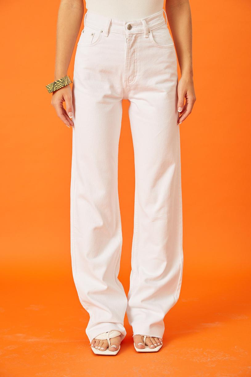 Beyaz Yüksek Bel Straight Fit Jean