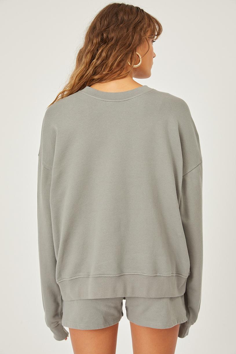Nefti Oversize Basic Sweatshirt