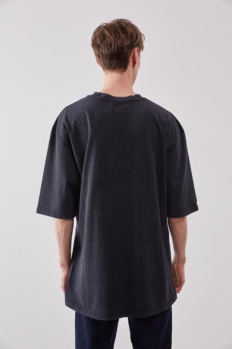 Siyah Soluk Efektli Basic T-shirt