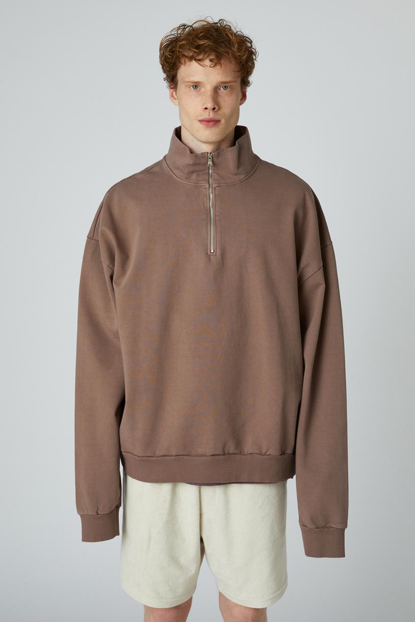 Brown Washed Turtle Neck Sweatshirt