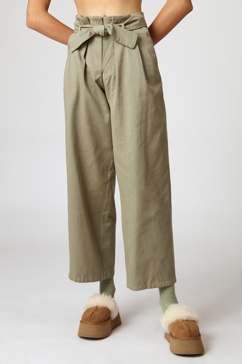 Cagla Green Waist Detailed Gabardine Pants