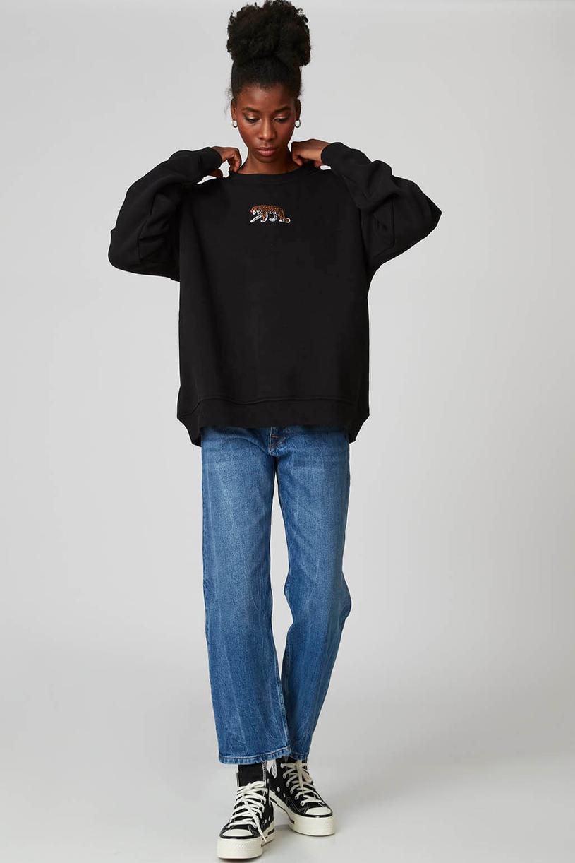 Siyah Kaplan Nakışlı Sweatshirt