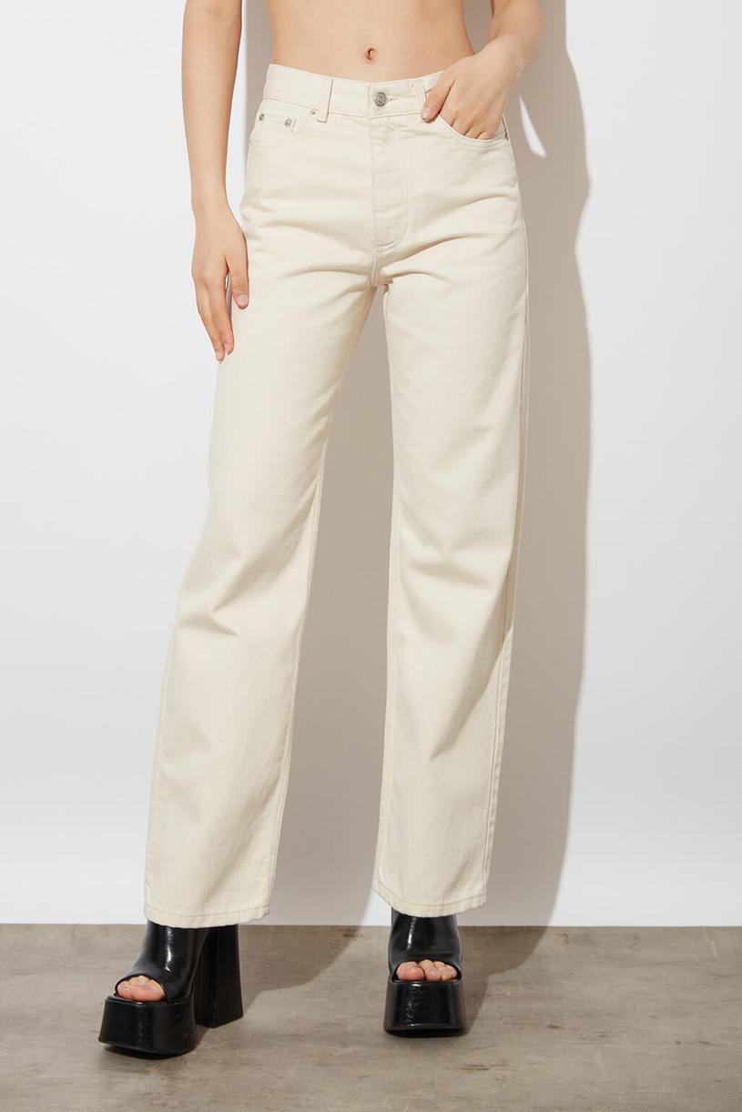 Cream Medium Waist Regular Jean