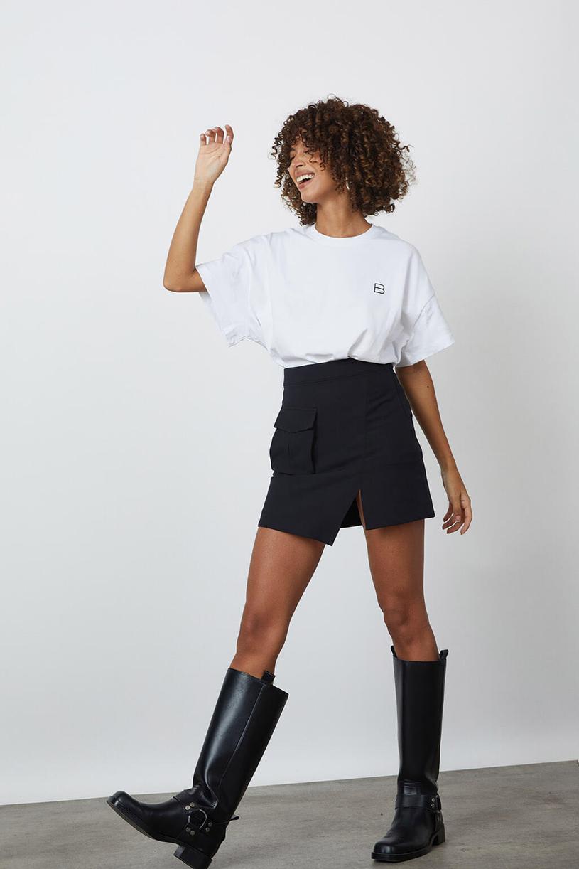 Black Pocket Detailed Mini Skirt