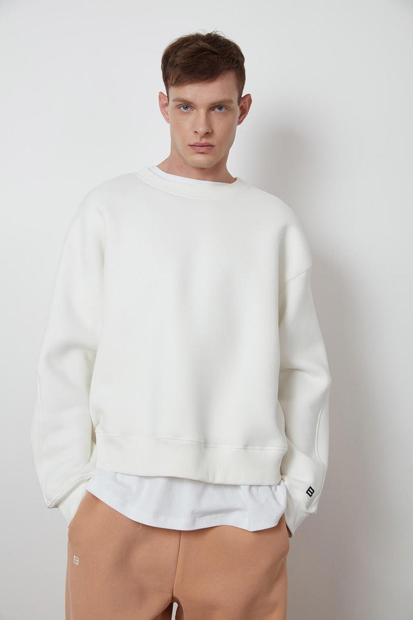 White Basic Oversize Sweatshirt