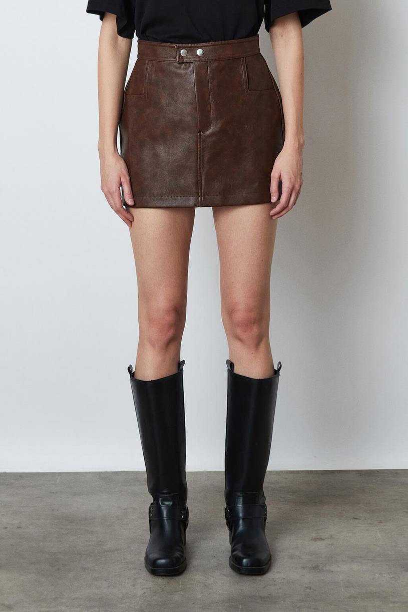 Leather Mini Skirt | www.beyyoglu.com
