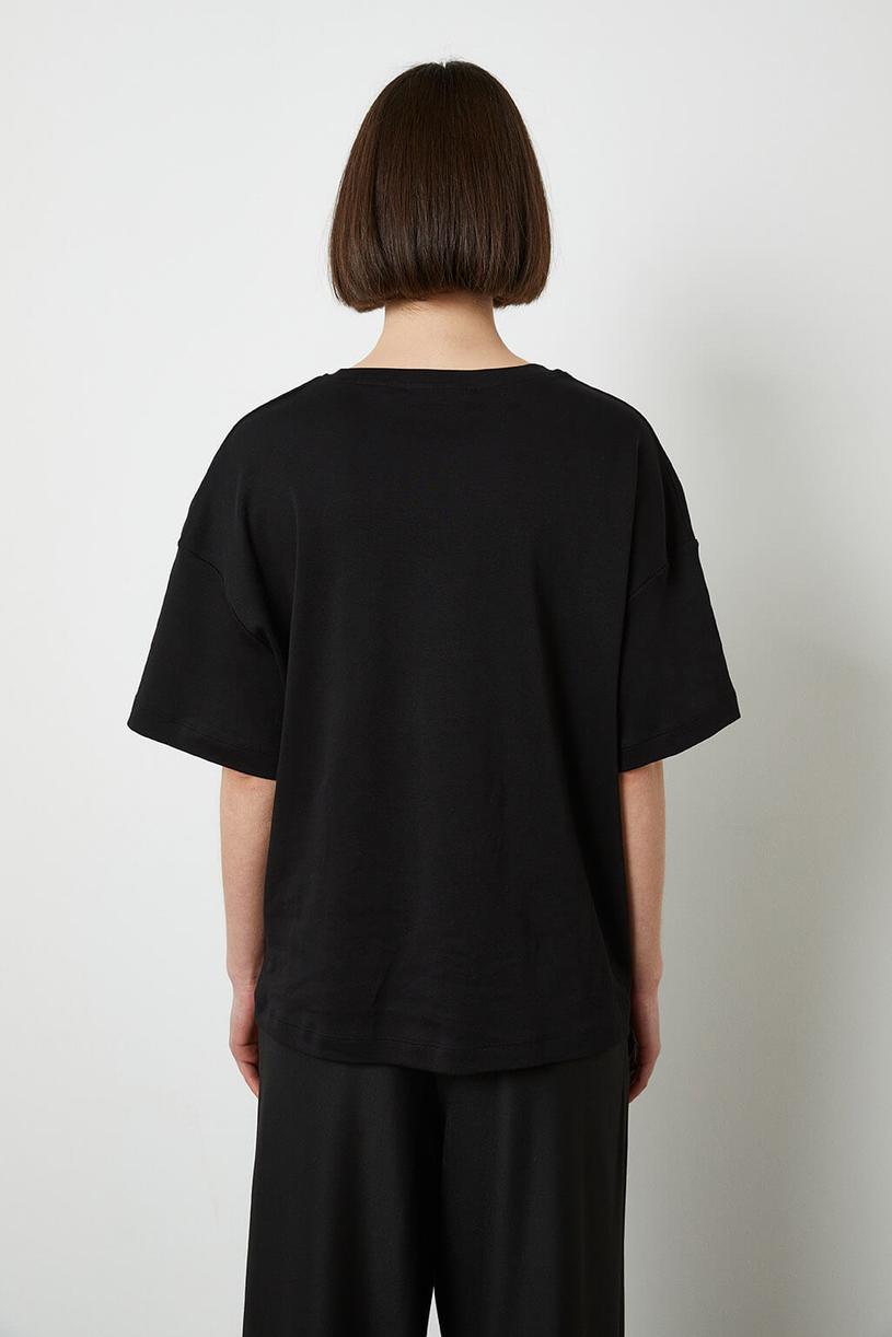 Black Printed Basic Tshirt