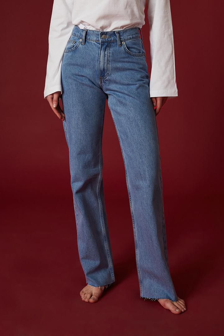 Medium Waist Straight Jean