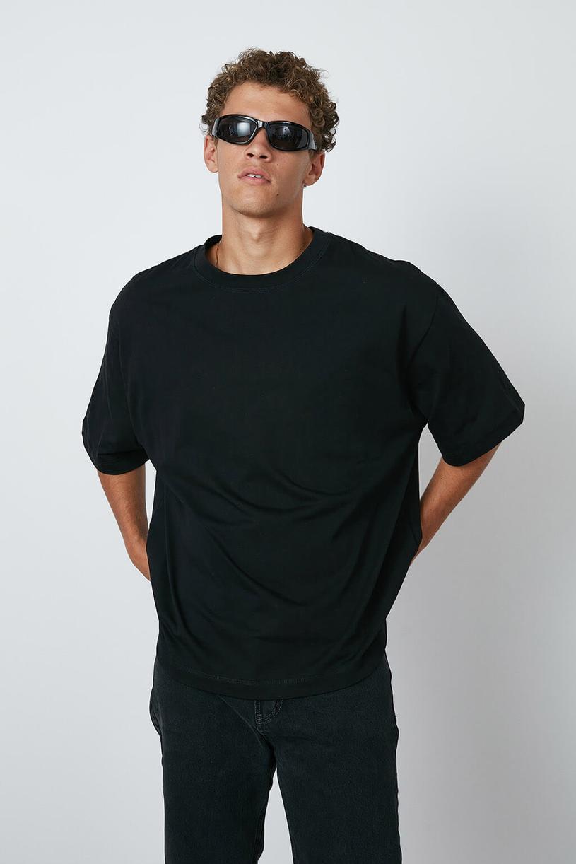 Black Oversize Basic Tshirt